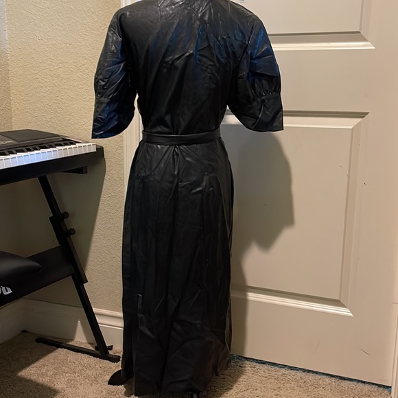 Faux leather dress - Picture 2 of 3